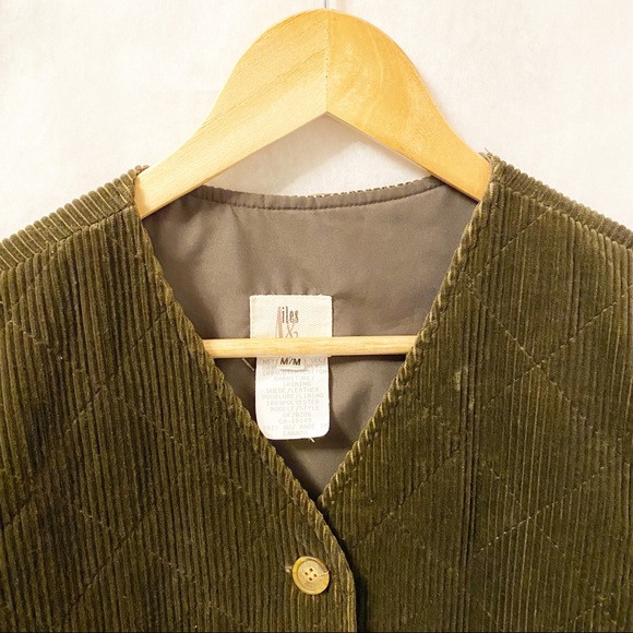 VINTAGE INSPIRED - MENS CORDUROY QUILTED VEST - Picture 5 of 7